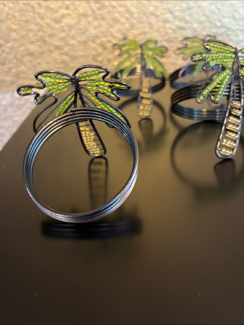 PALM TREE NAPKIN RINGS 🌴 - Picture 3 of 5
